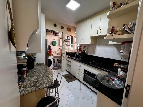 VENDA IMEDIATA – APARTAMENTO AMPLO E ENSOLARADO NO CAPÃO RASO! - foto 3