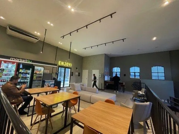 STUDIO NOVO NO CENTRO COM EXCELENTE INFRA ESTRUTURA ANDAR ALTO - foto 2