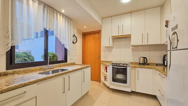 Apartamento de 94 m² com 3 dormitórios sendo 1 suíte e 1 vaga de garagem no Vila Izabel próximo a Av República Argentina - foto 2