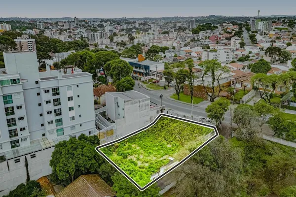 Terreno de Esquina em Avenida Movimentada no Tingui - 537m² ! - foto 4