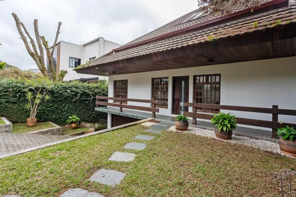 Excelente casa no Jardim Schaeffer, com 600m², disponível para locação ou venda - foto 3