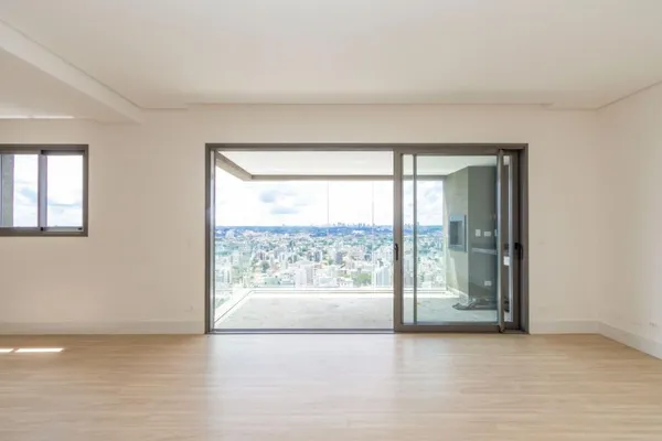 Apartamento novo, três suítes, duas vagas + depósito, andar alto- Agua Verde/PR. - foto 3