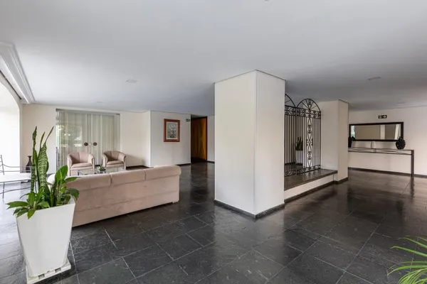 Oportunidade no Cabral – 123m² | 3 quartos | 1 suíte | 1 vaga - Última Unidade - foto 2