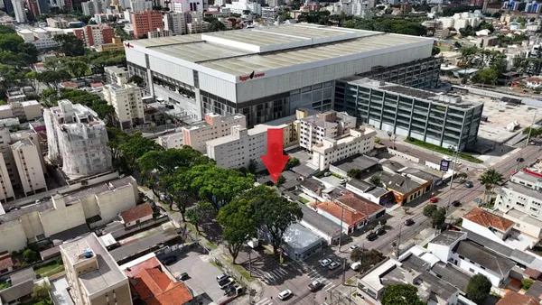 Terreno ZR4 ao lado da Ligga Arena | 550 m² | Água Verde | Permuta | à venda por R$ 2.300.000 - Curitiba/PR - foto 3