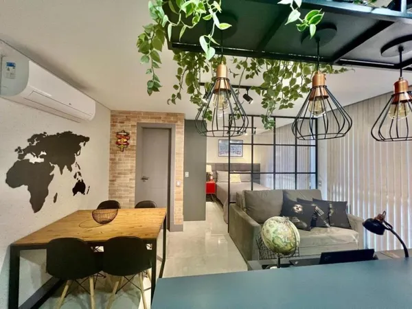 Flat exclusivo no Batel com vaga de garagem e sacada integrada - 38m² - foto 4