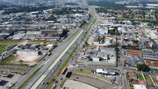 Terreno à venda, há 1 quadra da Av. Avenida Winston Churchill - foto 3