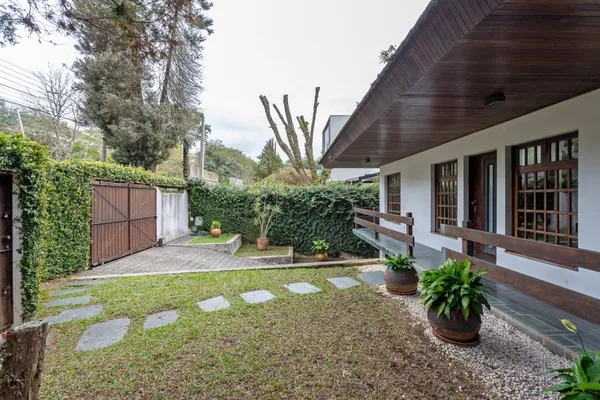 Excelente casa no Jardim Schaeffer, com 600m², disponível para locação ou venda - foto 2