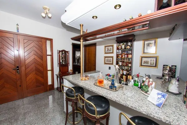 Casa com 3 suítes no Batel! - foto 2