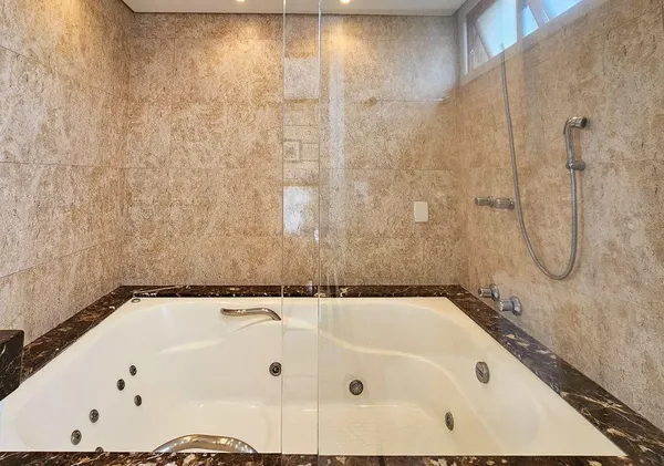 Cobertura Semimobiliada com 3 dormitórios à venda, 246 m² por R$ 1.950.000 - Água Verde - Curitiba/PR - foto 5
