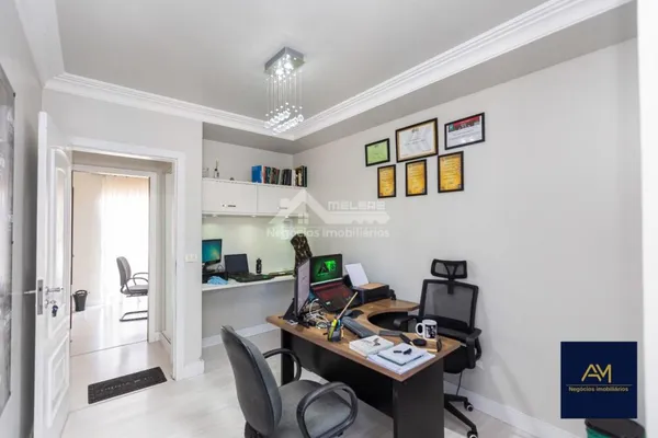 Oportunidade Imperdível: Casa Comercial em Localização Fantástica - Rua Principal com Alto Fluxo e Visibilidade - foto 5