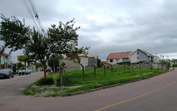 Terreno de Esquina 563 m² na divisa de Santa Quitéria e Campo Comprido - foto 2