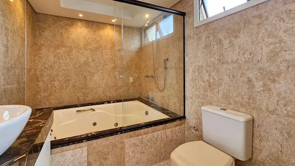 Cobertura Semimobiliada com 3 dormitórios à venda, 246 m² por R$ 1.950.000 - Água Verde - Curitiba/PR - foto 3