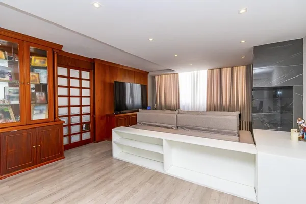 Apartamento para venda, Elevador Privativo | 4 Quartos | Água Verde/Batel - foto 5