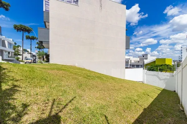 Ideal para Casa Contemporânea! Terreno em Declive – Condomínio em Curitiba - foto 4