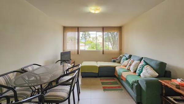 Apartamento semi-mobiliado 3 dormitórios sendo 1 suíte no Novo Mundo 69 m² por R$ 445.000 - foto 2